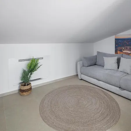 4 Bedroom Stunning In Nova Vas Holiday home Nova Vas (Porec)