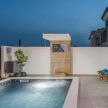 4 Bedroom Stunning In Nova Vas *